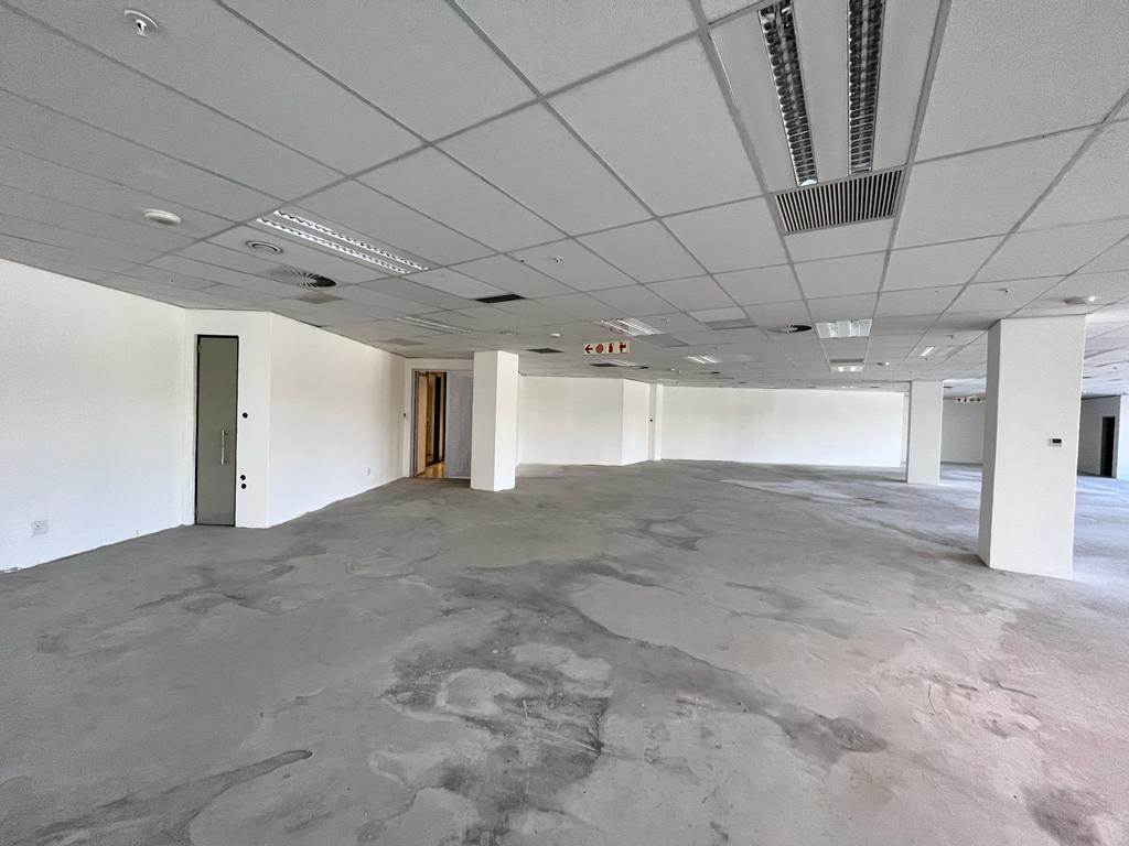 587  m² Commercial space in Menlyn photo number 14