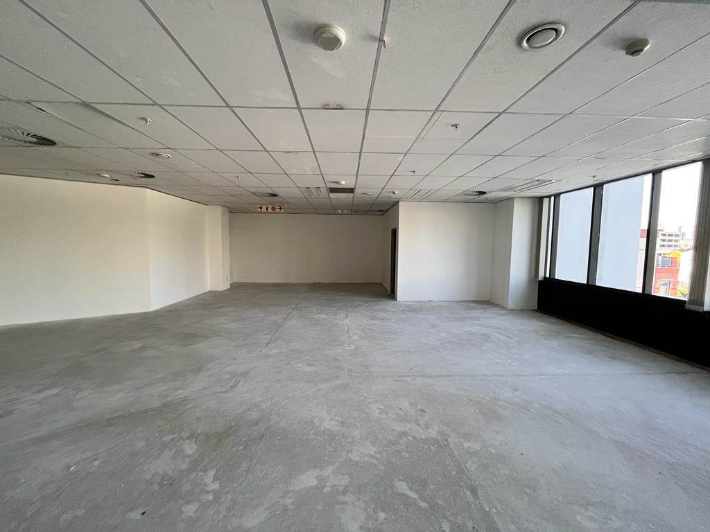 587  m² Commercial space in Menlyn photo number 9
