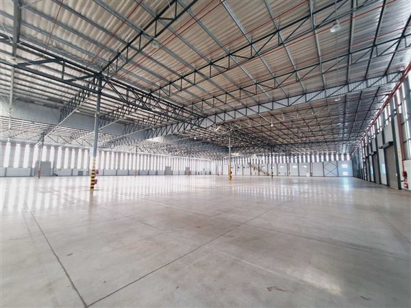 12 595  m² Industrial space