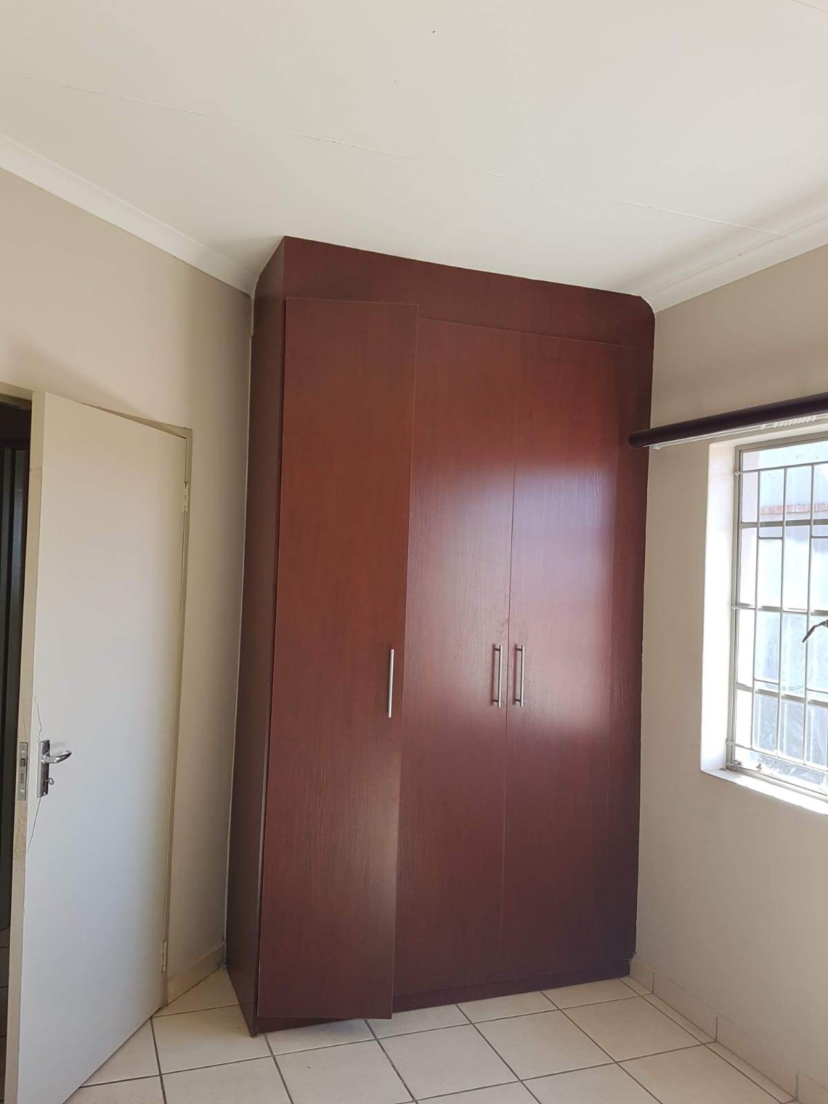 3 Bed Flat in Waterval East photo number 12