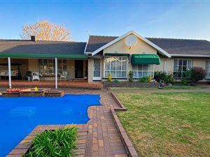 3 Bed House in Dowerglen