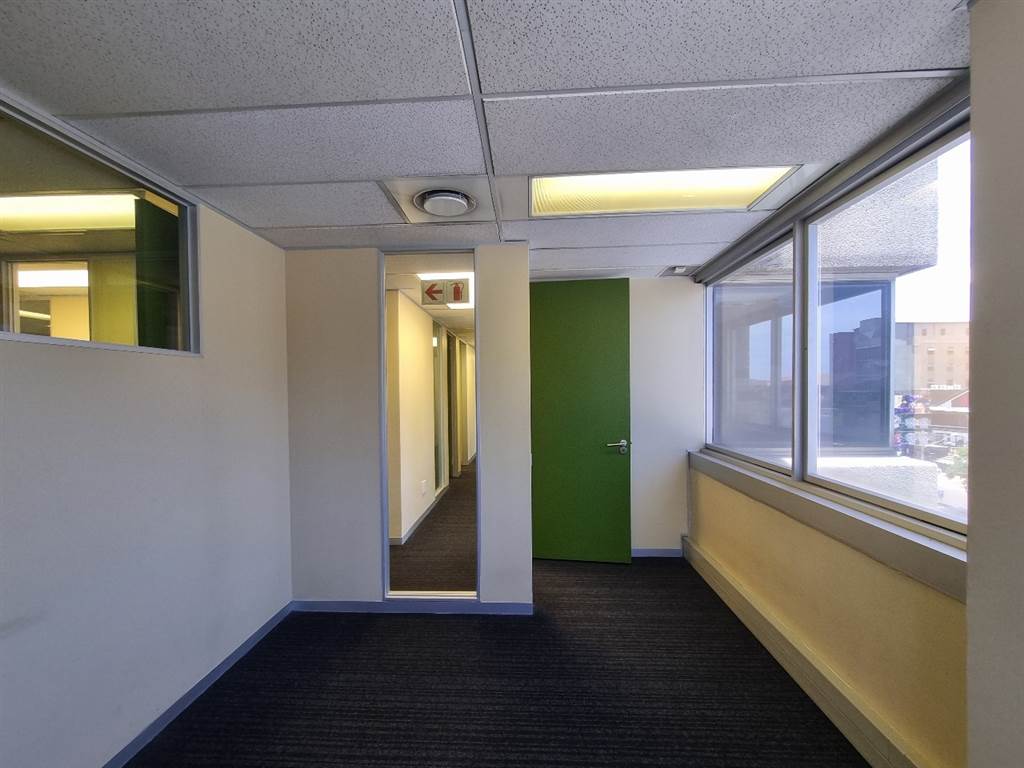 447  m² Commercial space in Hatfield photo number 23