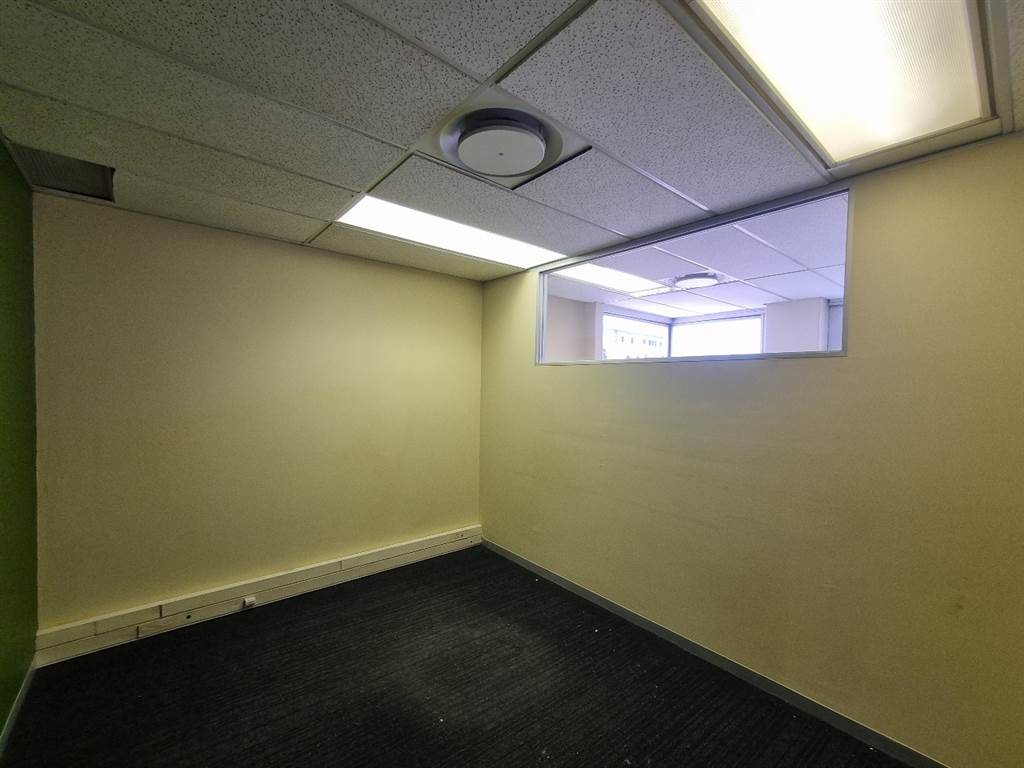 447  m² Commercial space in Hatfield photo number 4