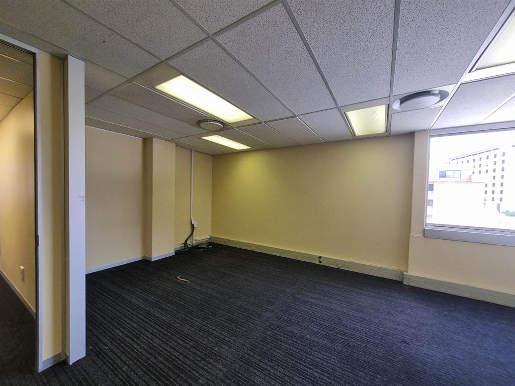 447  m² Commercial space in Hatfield photo number 30