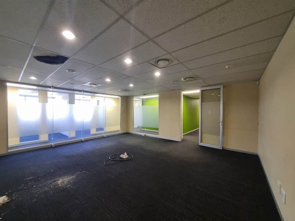 447  m² Commercial space in Hatfield photo number 29