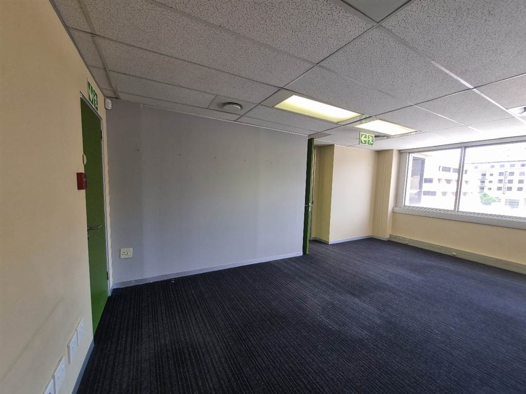 447  m² Commercial space in Hatfield photo number 28