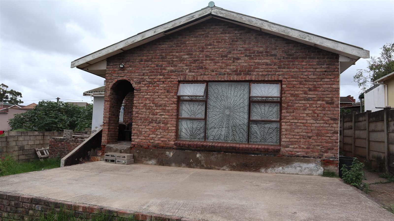3 Bed House in Uitenhage Central photo number 7