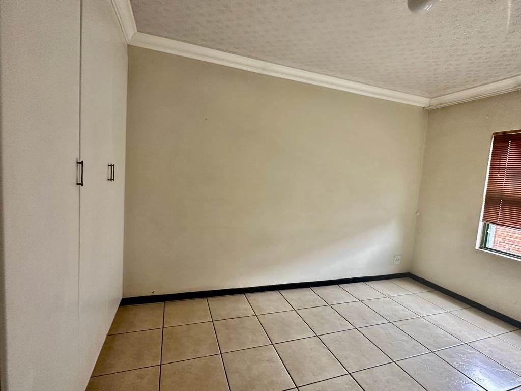 2 Bed Apartment in Middelburg Central photo number 7