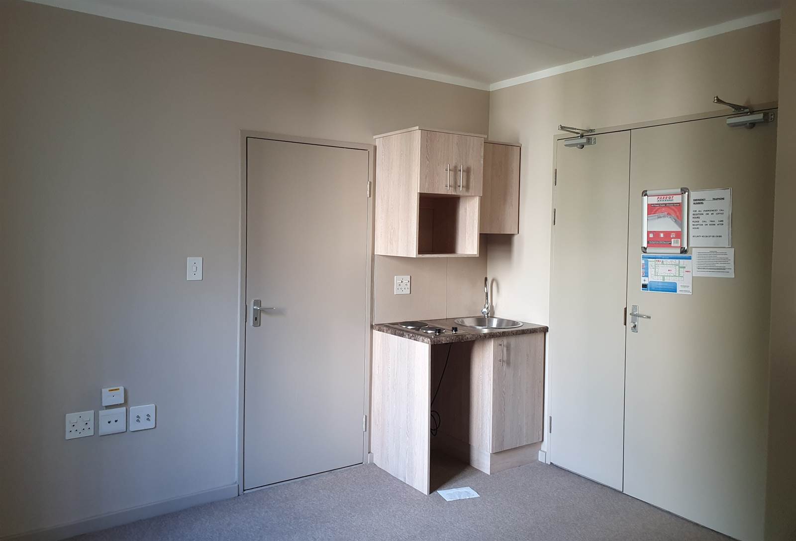 1 Bed Apartment in Pinelands photo number 13