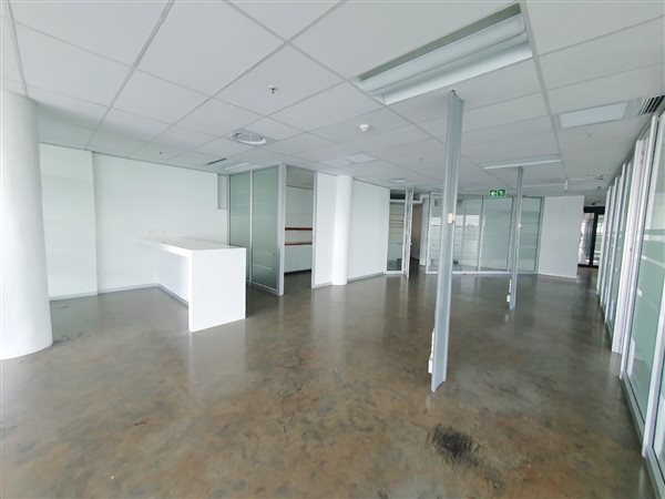 480  m² Office Space