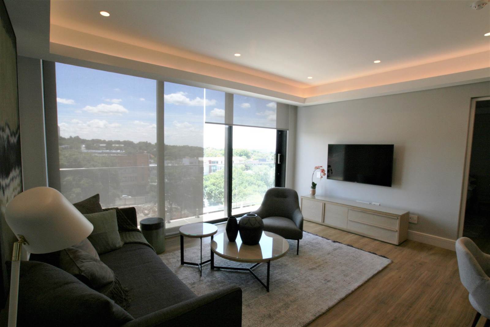 2 Bed Apartment in Melrose Arch photo number 6