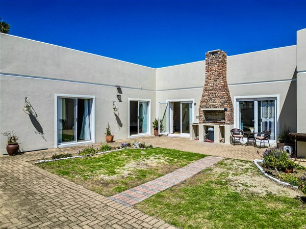 3 Bedroom House 3 Bedroom House