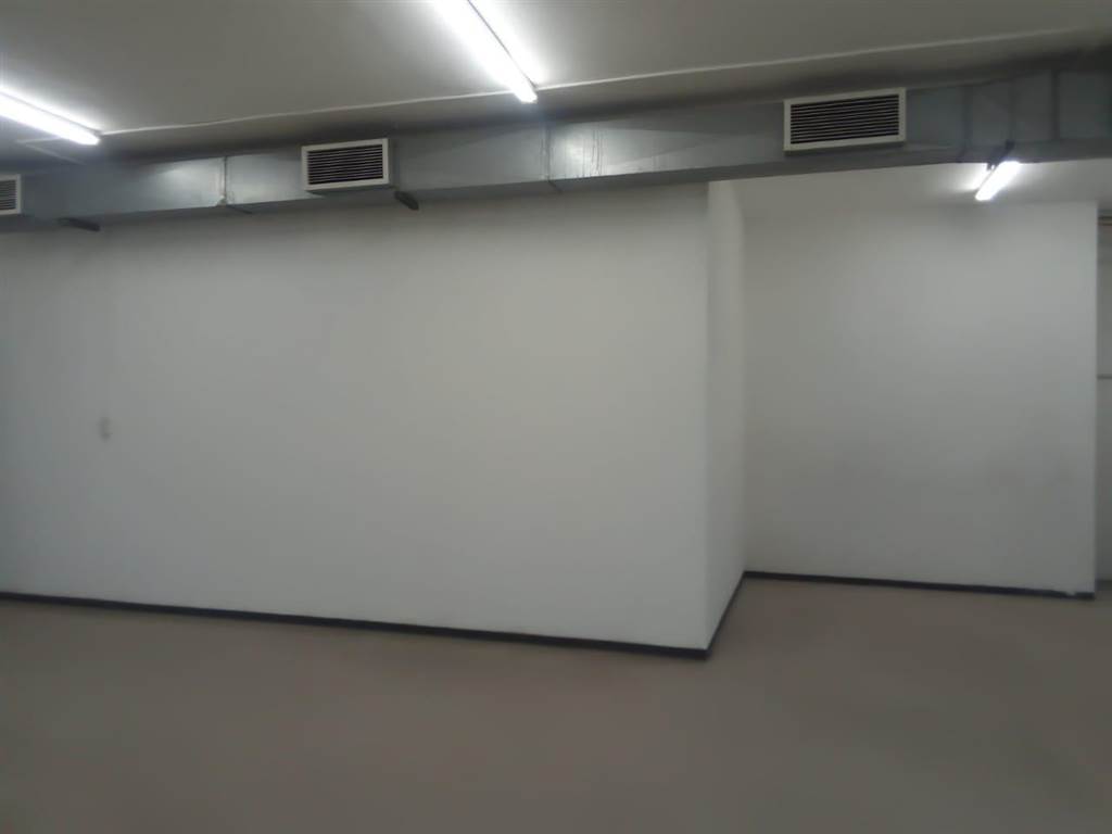 100  m² Retail Space in Pinetown Central photo number 4