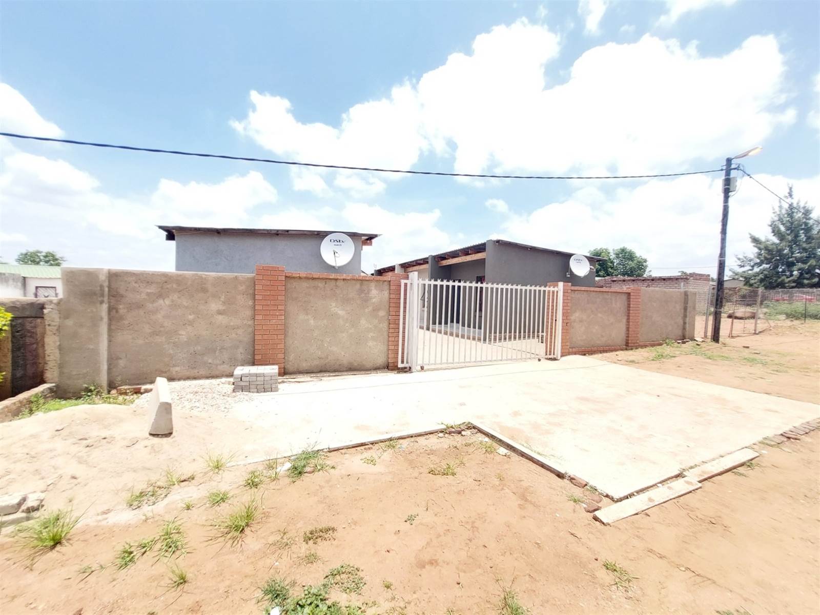 10 Bed House in Polokwane Central photo number 6