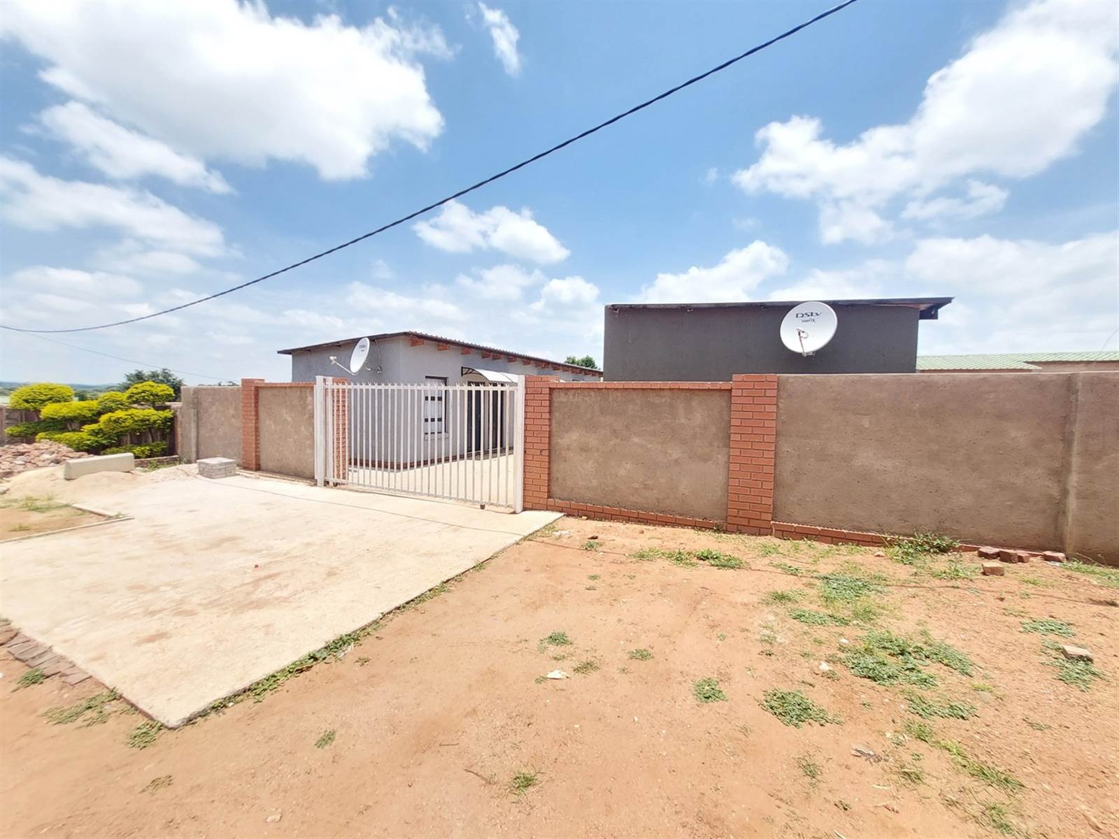 10 Bed House in Polokwane Central photo number 5