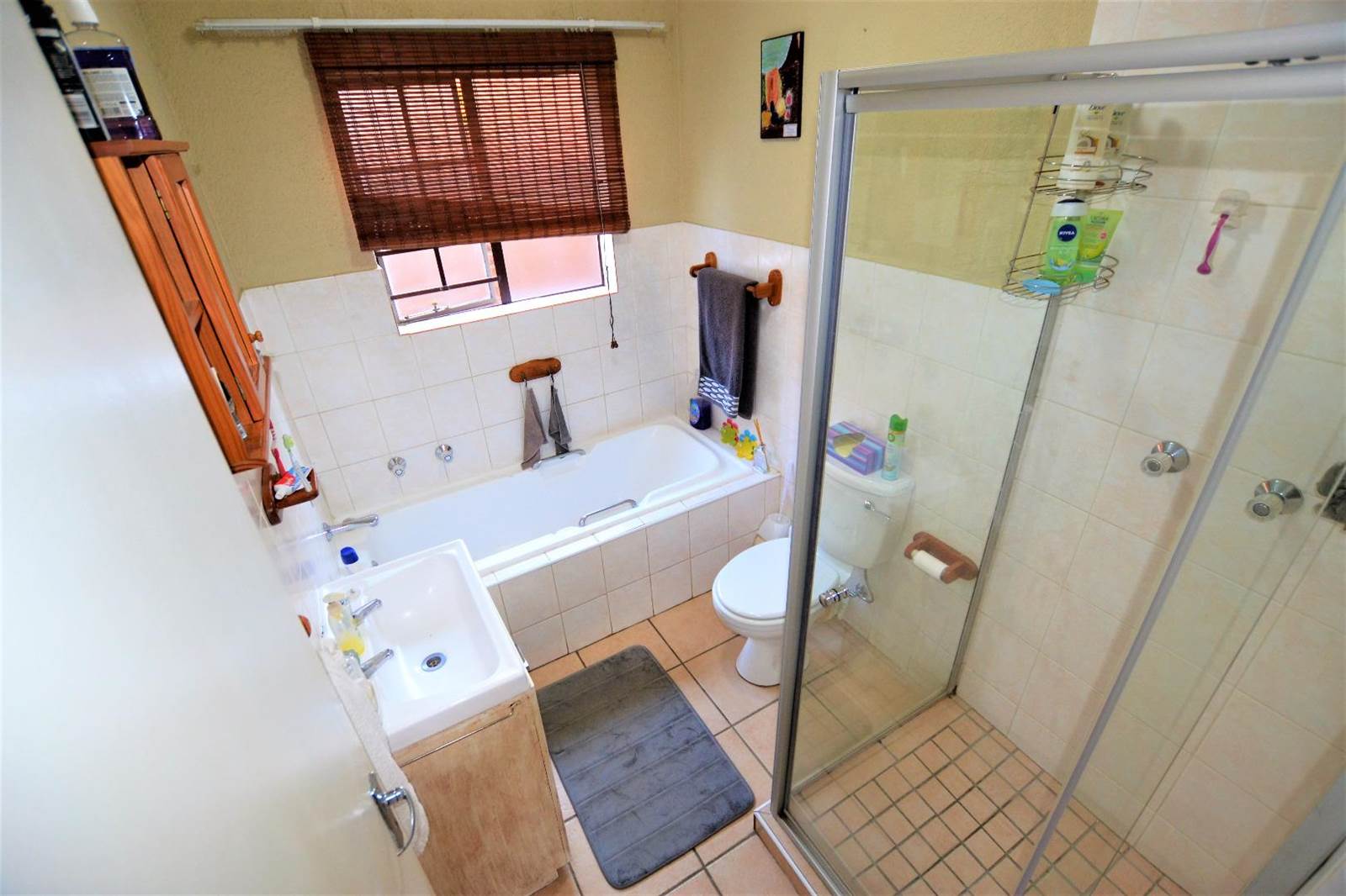 2 Bed Townhouse in Highveld photo number 20
