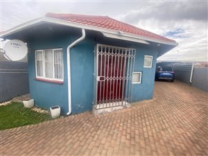 3 Bed House in Naturena
