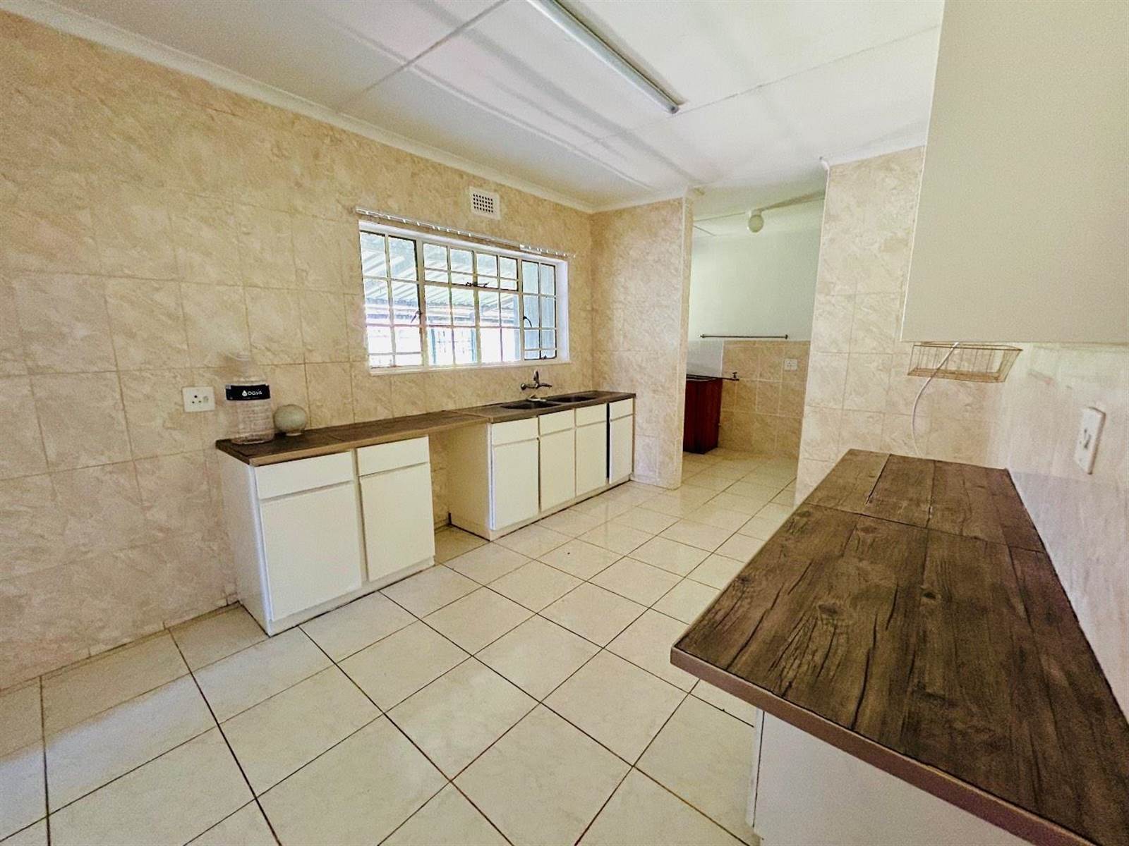 5 Bed House in Vryheid photo number 8