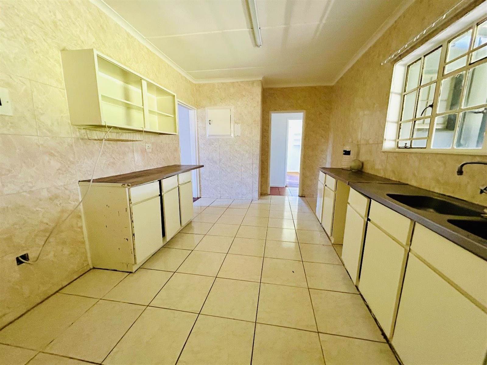 5 Bed House in Vryheid photo number 7