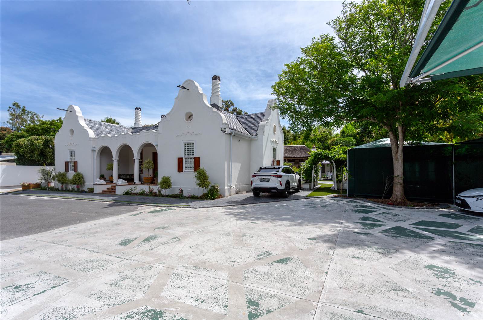 6 Bed House in Constantia photo number 1