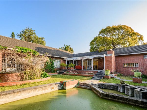 5 Bedroom House 5 Bedroom House