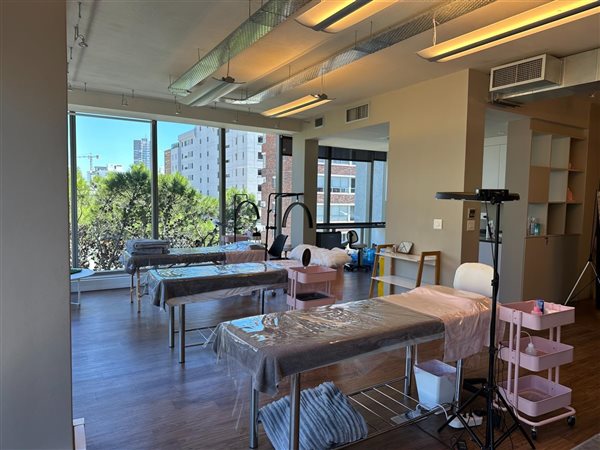 136 m² Commercial space 136 m² Commercial space