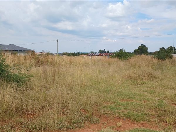 996 m² Land available in Meyerton Central