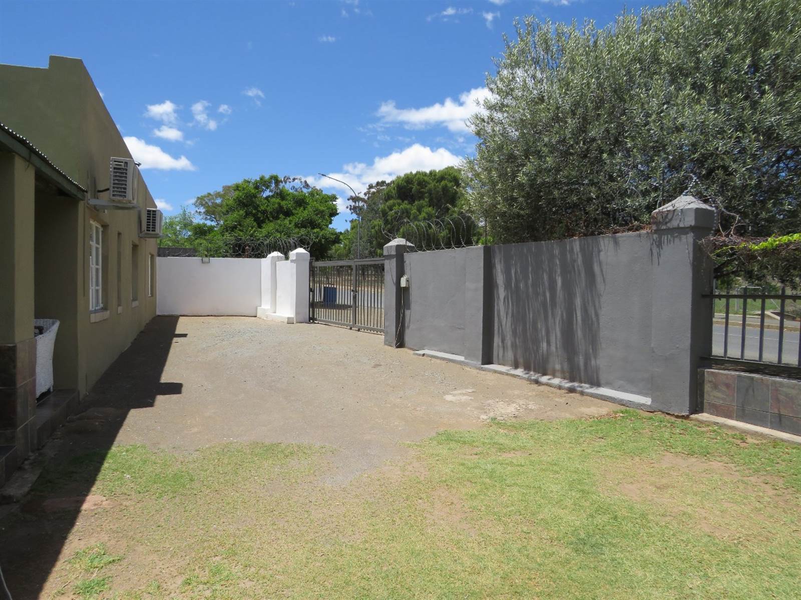 13 Bed House in Colesberg photo number 15
