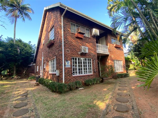 4 Bedroom House 4 Bedroom House