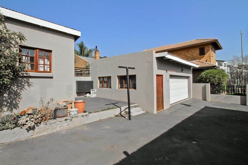 3 Bed House in Modderfontein photo number 21