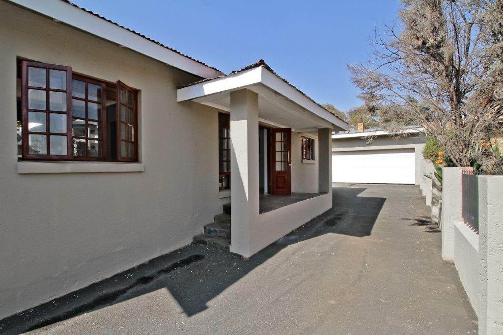 3 Bed House in Modderfontein photo number 20