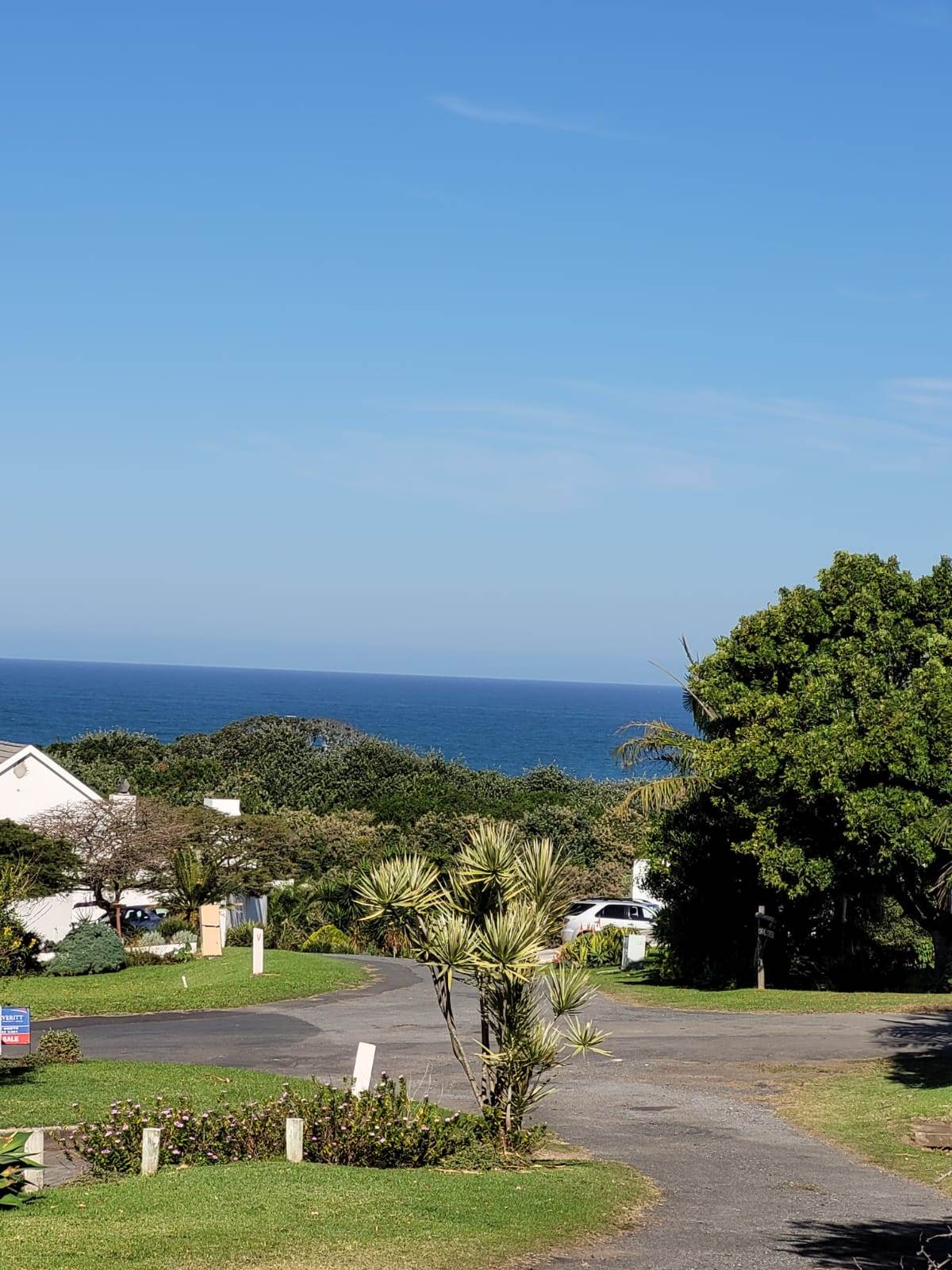 685 m² Land available in Cove Rock photo number 3