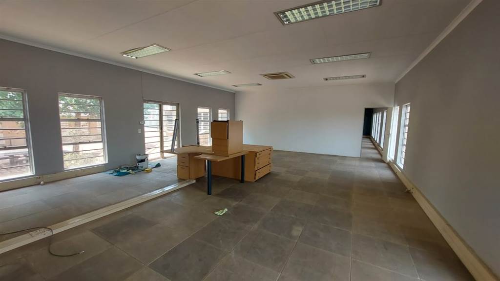 230  m² Commercial space in Lyttelton Manor photo number 23