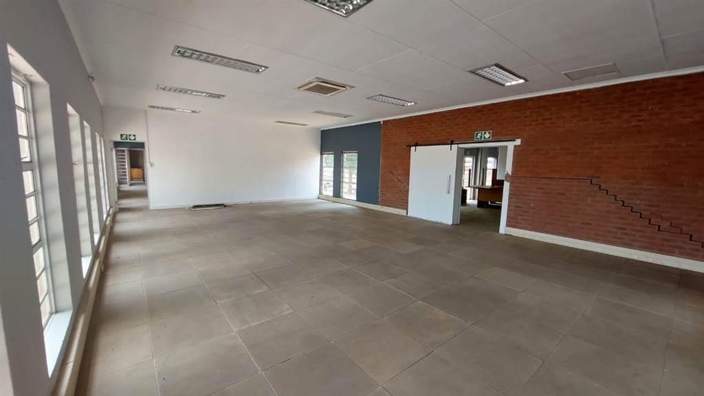 230  m² Commercial space in Lyttelton Manor photo number 15