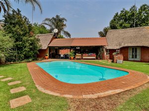 5 Bed House in Eldoraigne