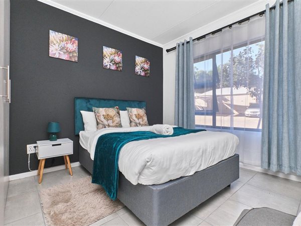 3 Bedroom Townhouse 3 Bedroom Townhouse