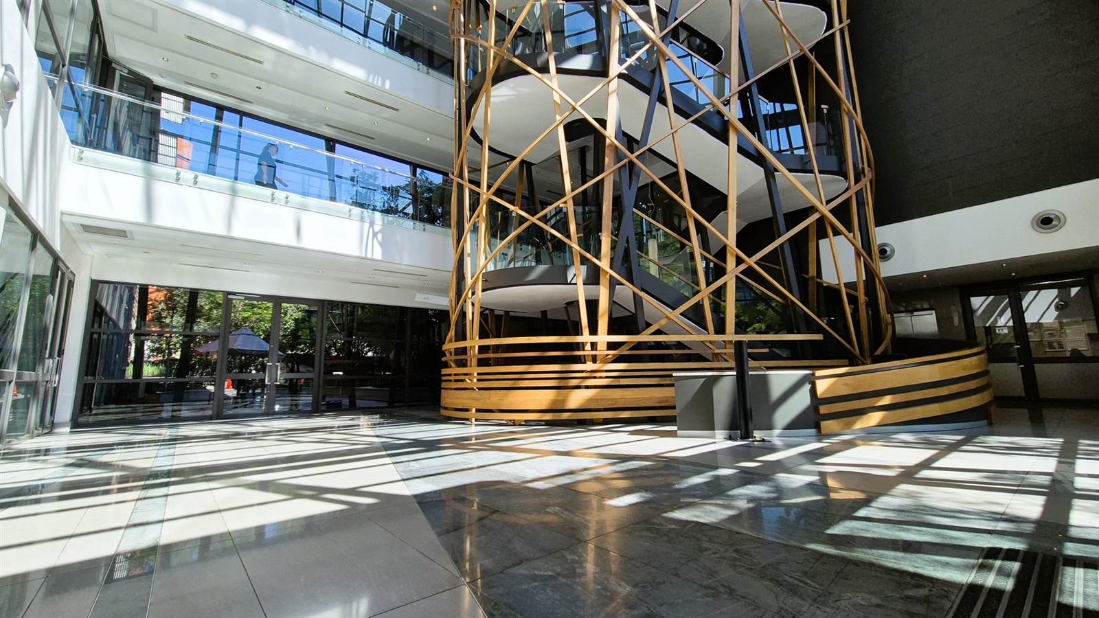 895  m² Office Space in Ashlea Gardens photo number 2