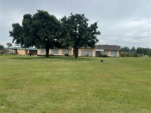 8 m² Farm in Valley Settlements AH