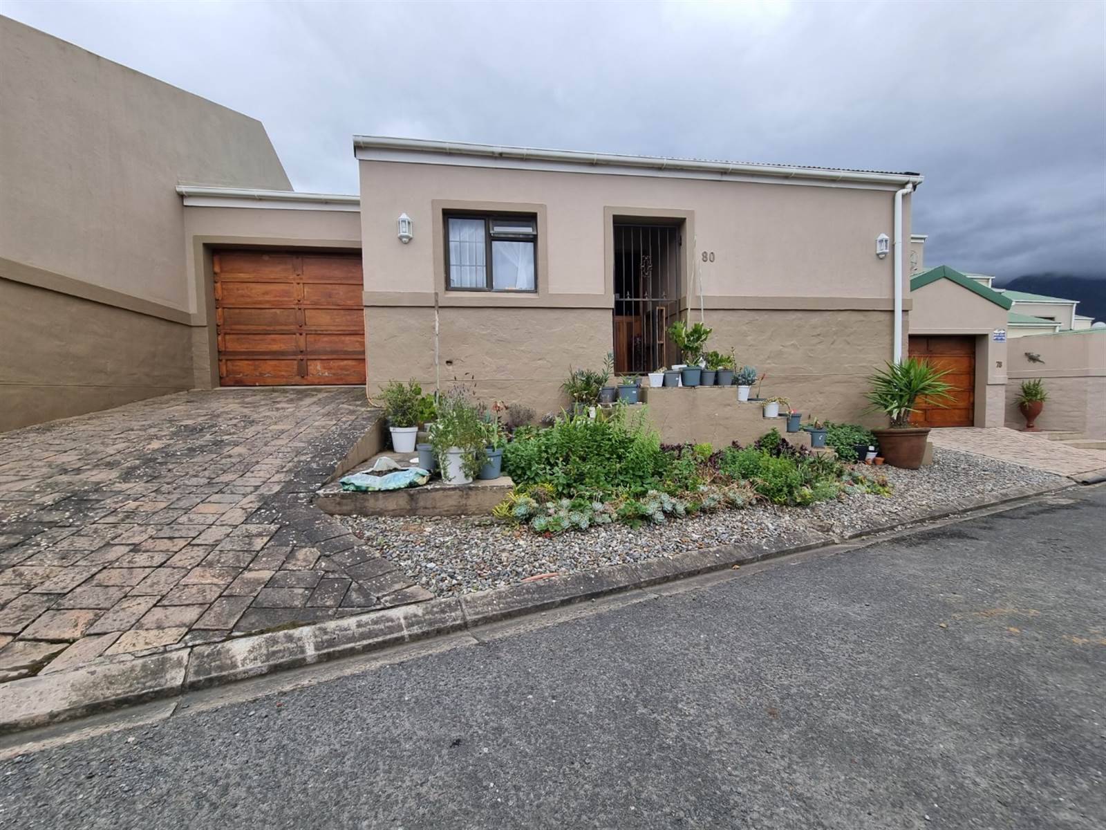2 Bed Townhouse in Swellendam photo number 21