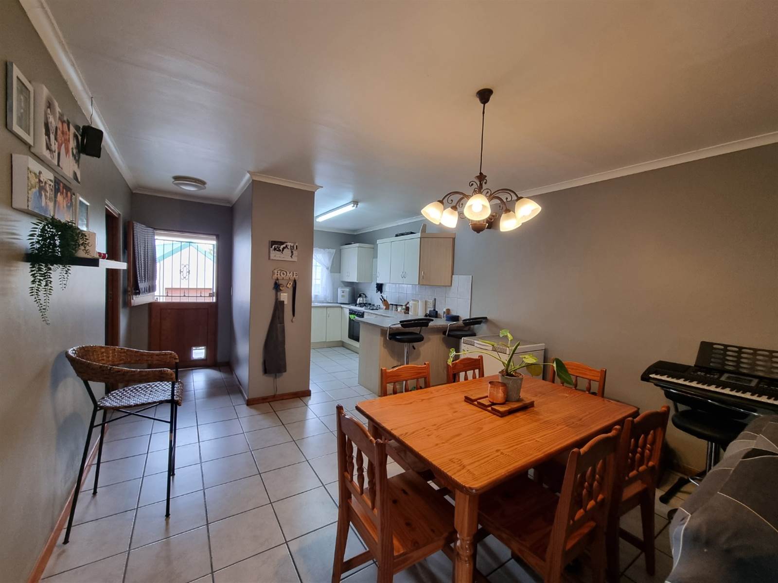 2 Bed Townhouse in Swellendam photo number 16