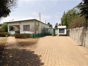 3 Bed House in Dersley