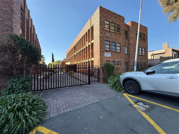 230 m² Commercial space 230 m² Commercial space