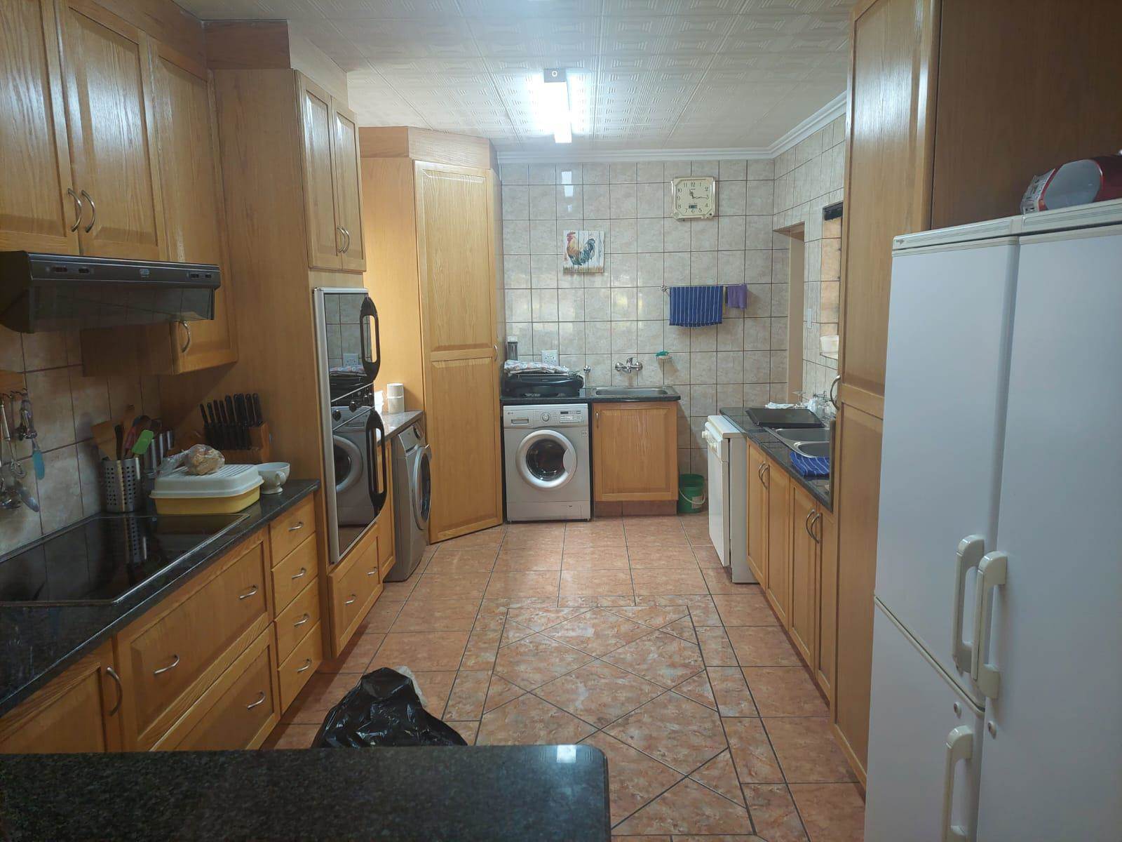 3 Bed House in Rietvalleirand photo number 2