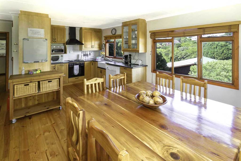 5 Bed House in Sedgefield photo number 8