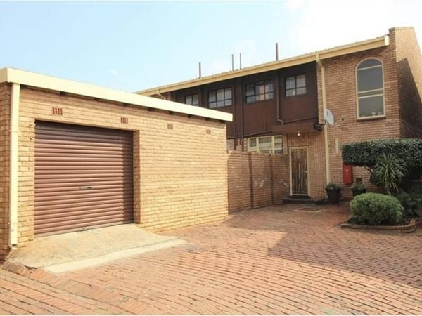 2 Bed House in Parkrand