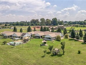 8 Bed House in Bredell AH
