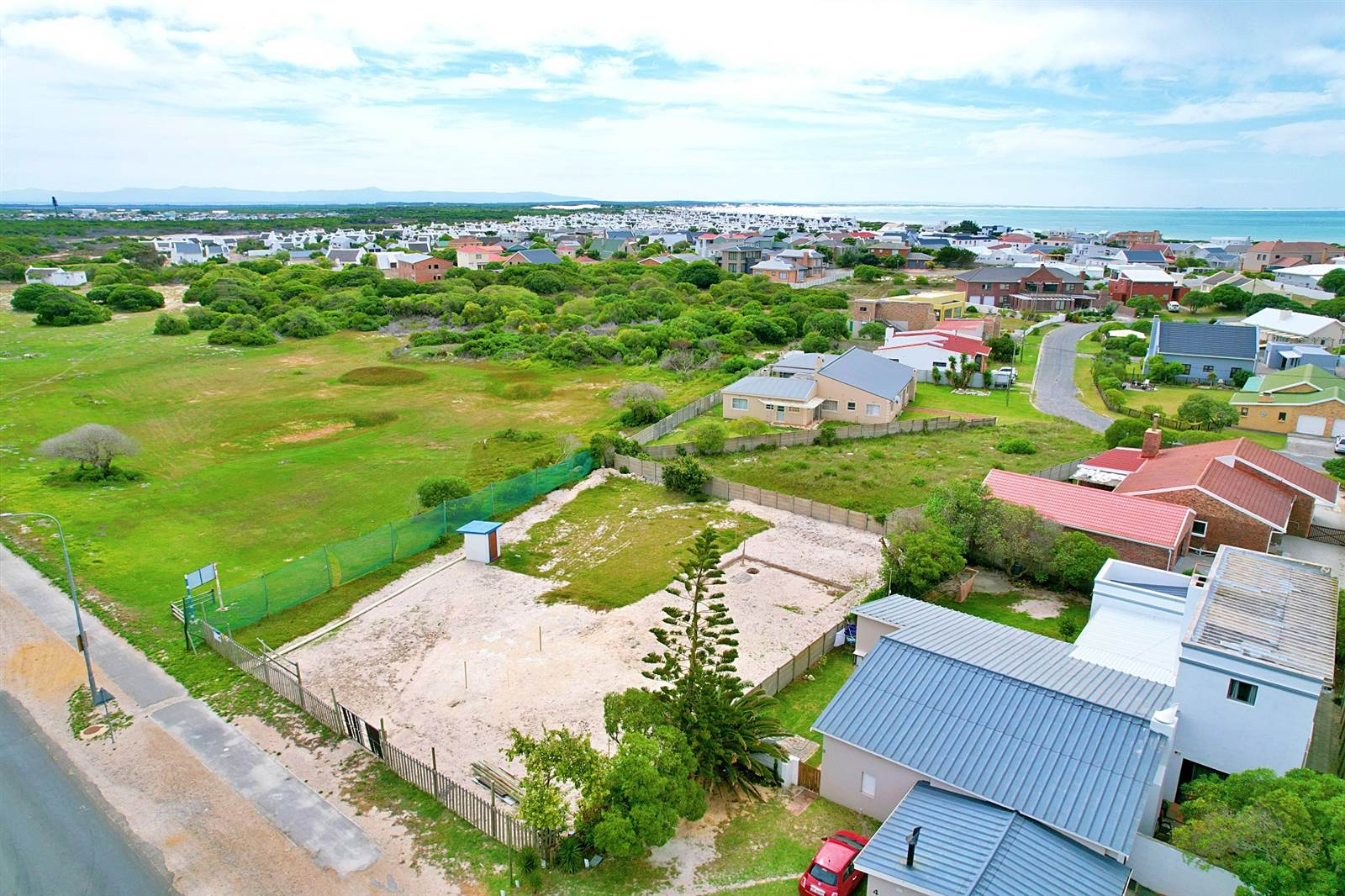1028 m² Land available in Struisbaai photo number 1