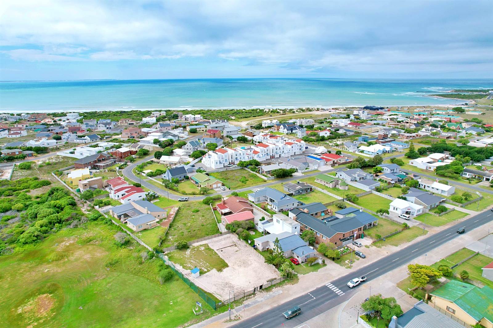 1028 m² Land available in Struisbaai photo number 8