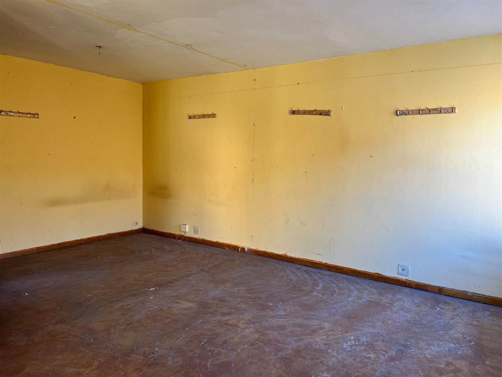 27 Bed House in Klerksdorp photo number 30