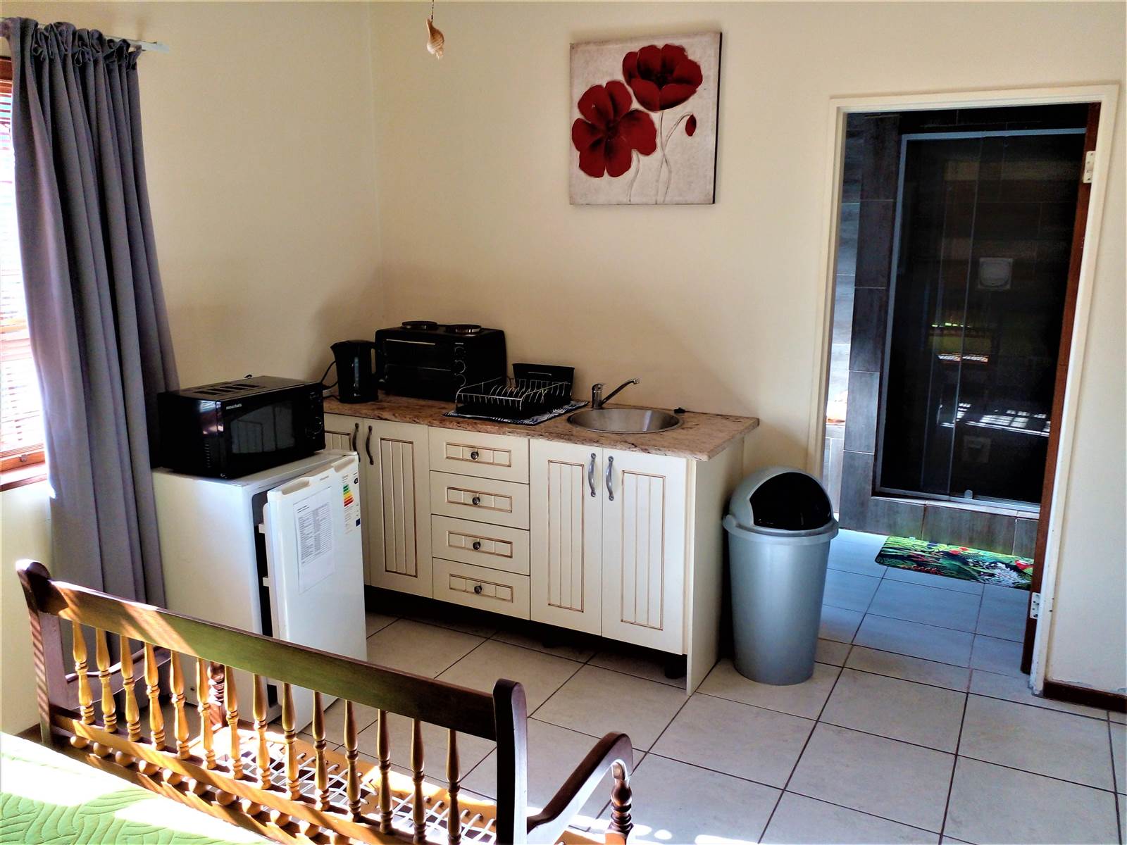 6 Bed House in Jeffreys Bay photo number 27
